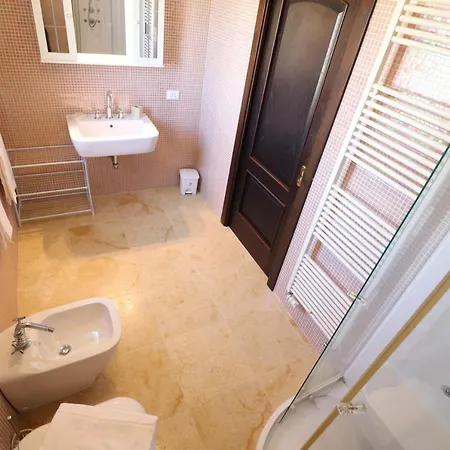 בית הארחה In Bb - Triple Deluxe Attic Of Citrus Carmiano (Apulia)